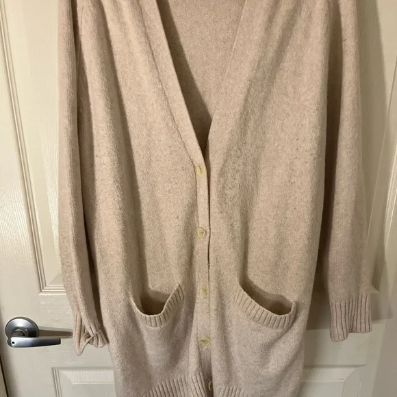 Treasure and bond cozy front button cardigan​​​​​ - Picture 6 of 12